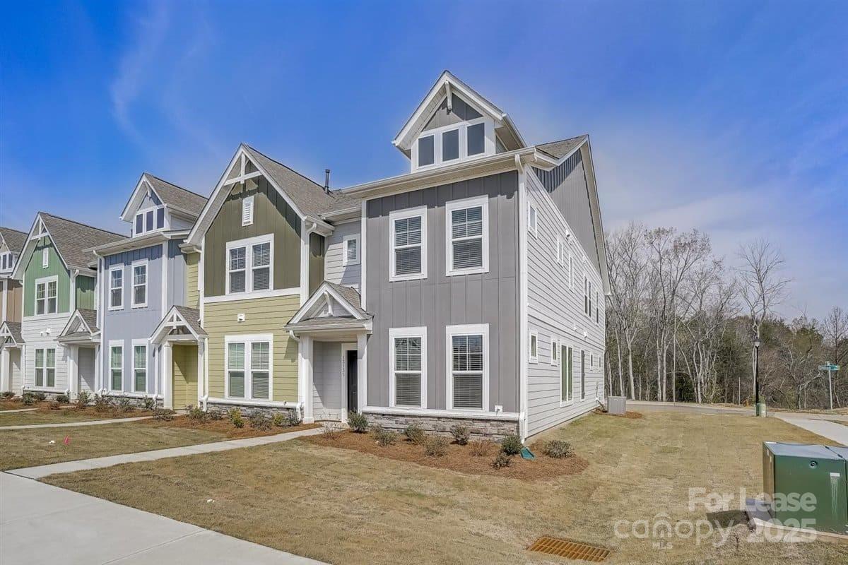 13105 Settlers Trail Court Spartan, Charlotte, NC. property listing photo