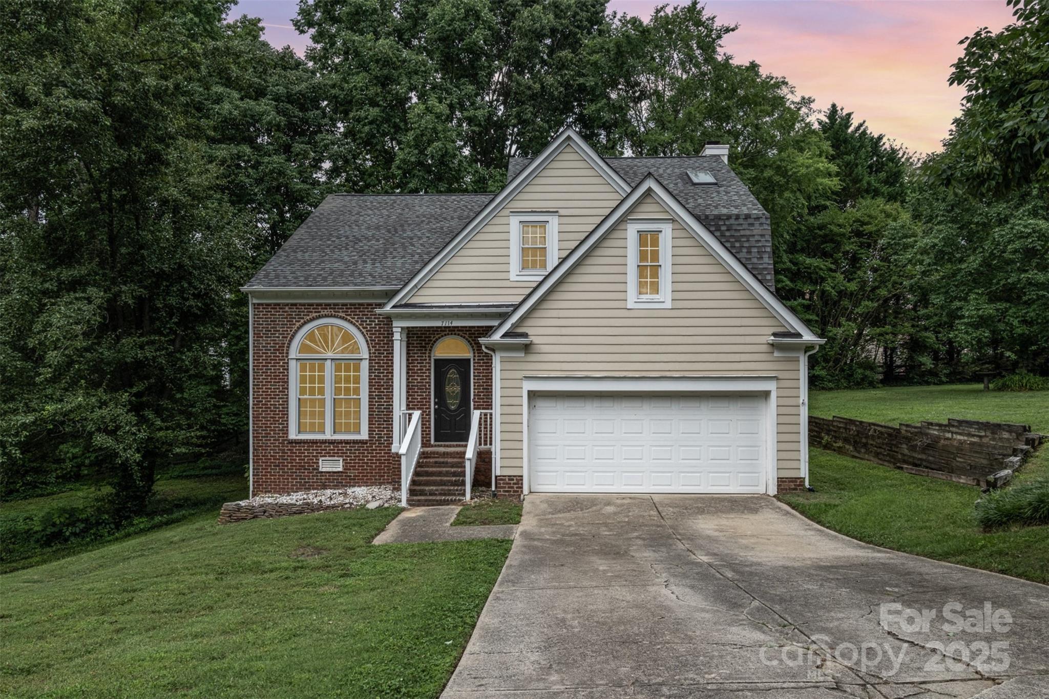 7114 Kinsmore Lane, Charlotte, NC. property listing photo