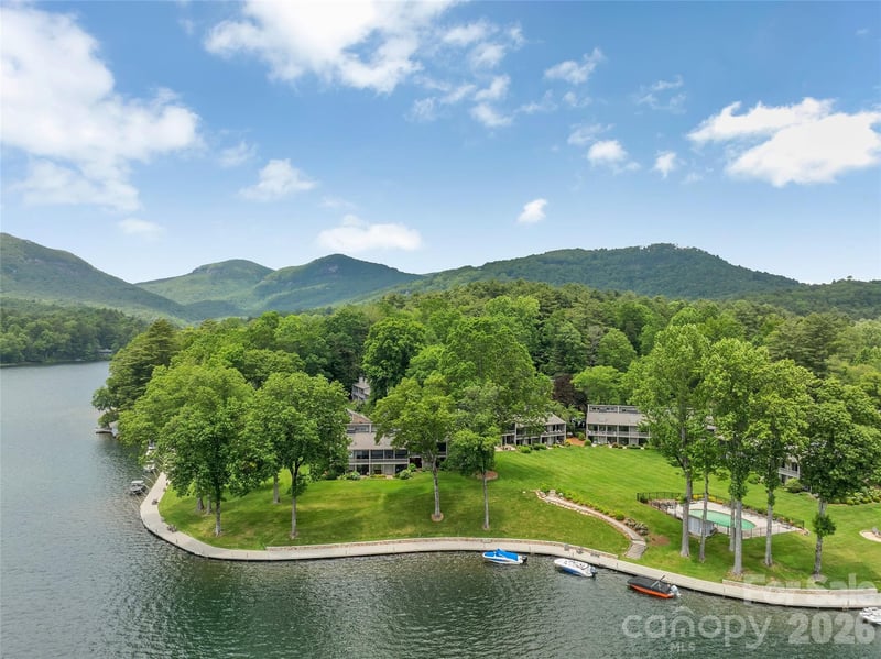 55 Toxaway Shores None Apt 14, Lake Toxaway, NC - 2 beds, 3 baths, 1,704 sqft - $1,195,000