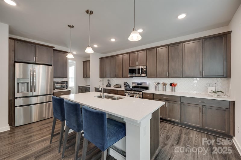 1195 Cavalier, Rock Hill, SC - 5 beds, 4 baths, 3,292 sqft - $494,400