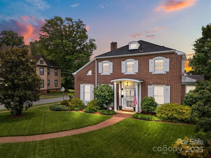 603 Fulton, Salisbury, NC - 5 beds, 5 baths, 3,443 sqft - $599,000