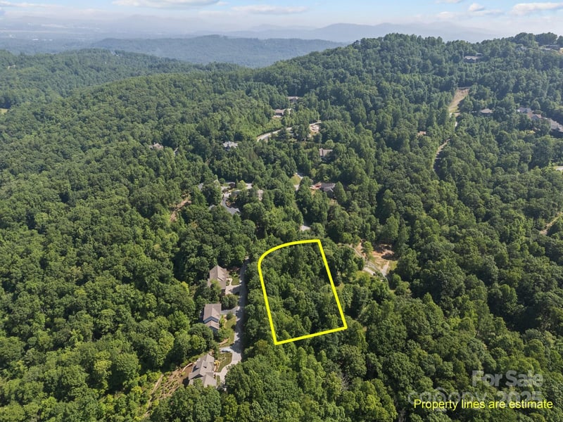 1063 Somersby Parkway Apt 3, Hendersonville, NC -  - $42,000