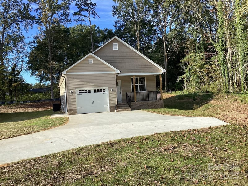2540 Jake Alexander, Salisbury, NC - 3 beds, 2 baths, 1,292 sqft - $285,000