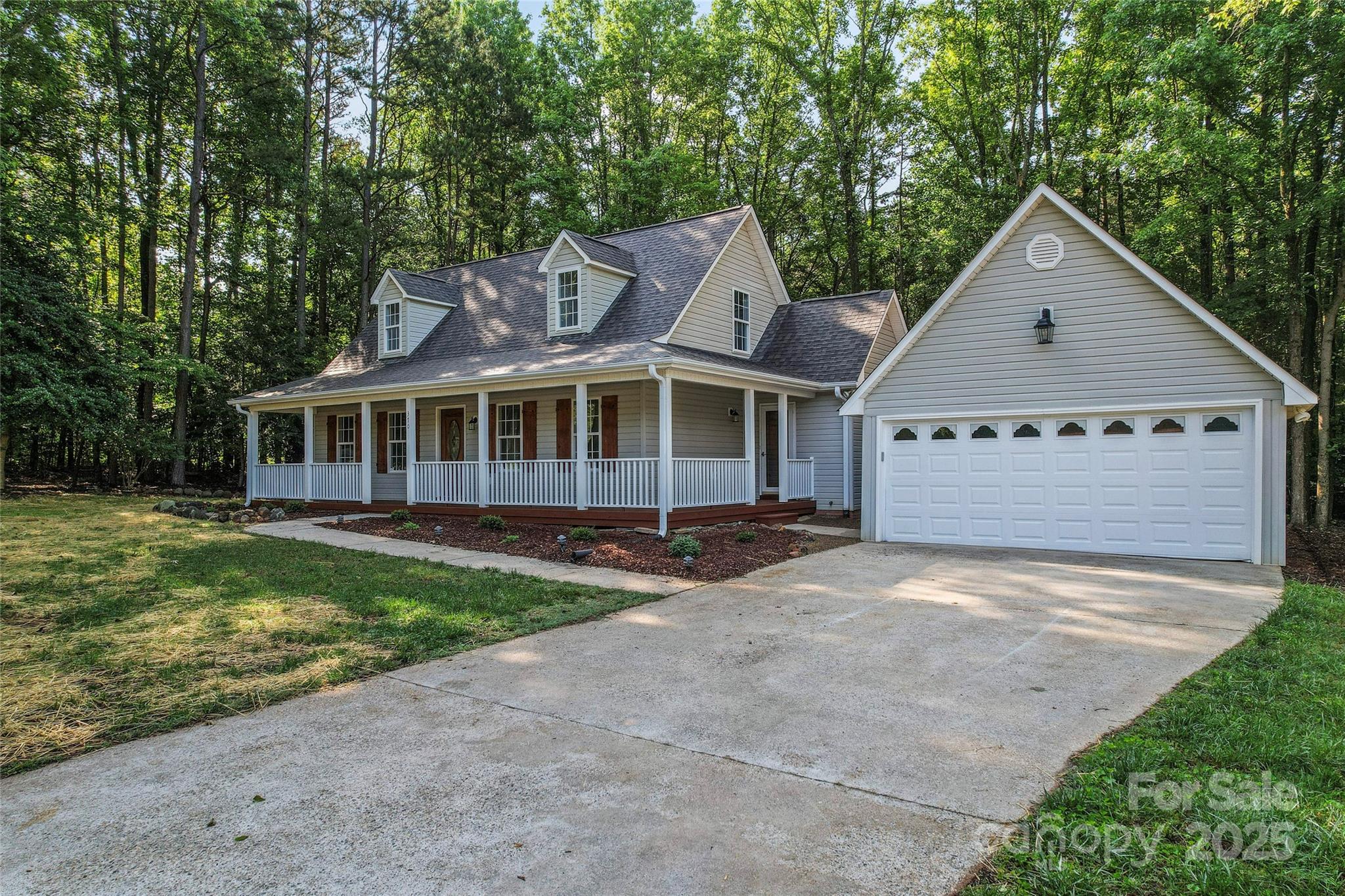 370 Shannon Drive, Lexington, NC. property listing photo