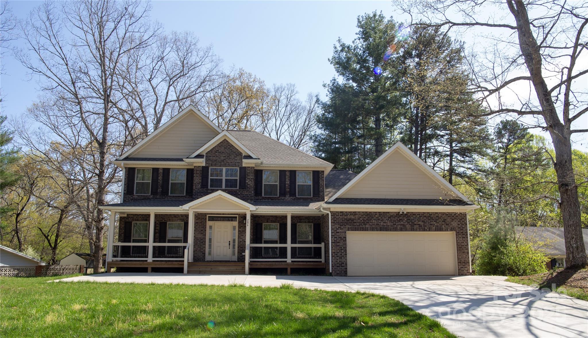 286 Foxcroft Drive, Asheville, NC. property listing photo