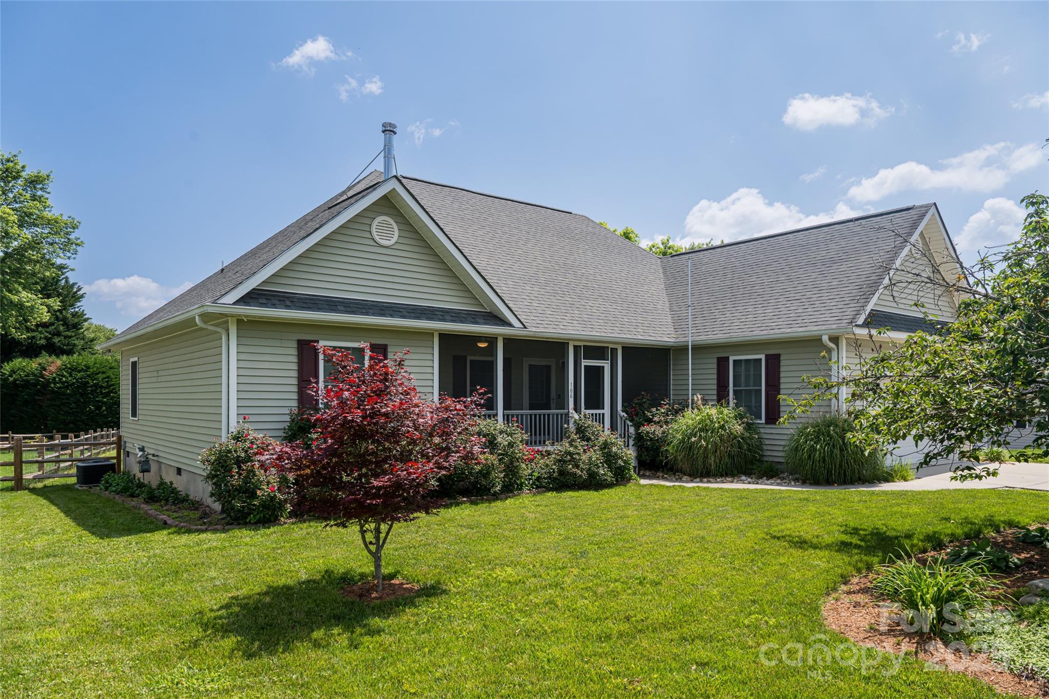 106 Beaver Dam Drive, Mills River, NC. property listing photo