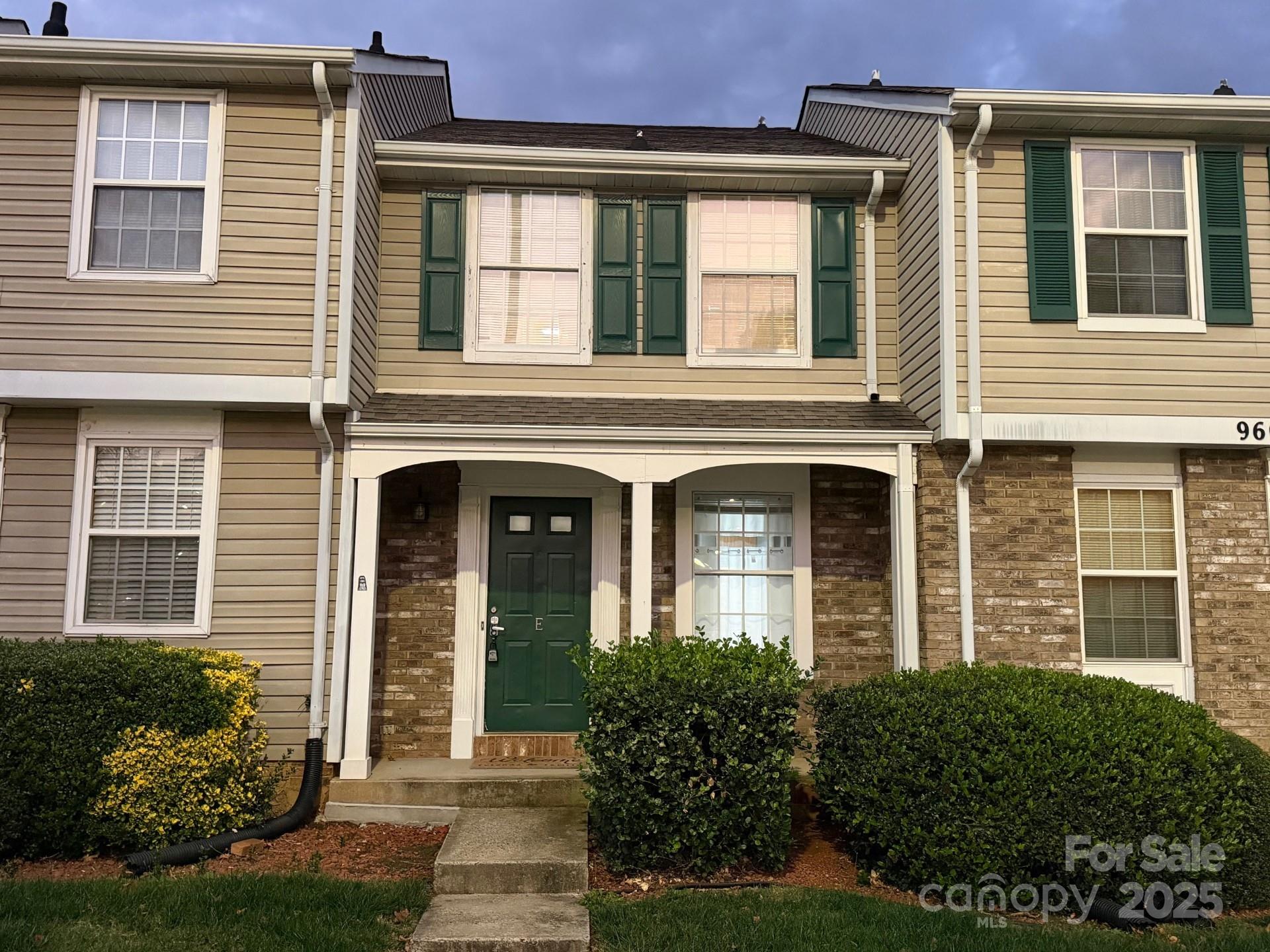 9606 Vinca Circle E, Charlotte, NC. property listing photo