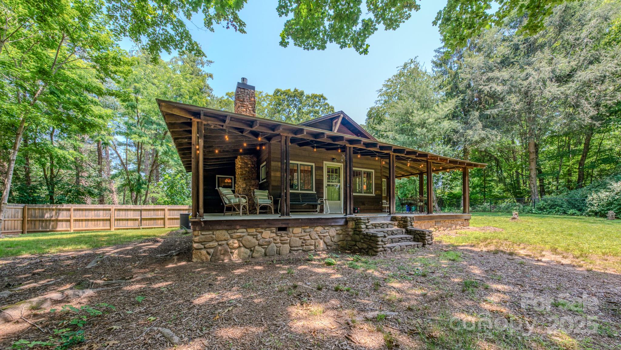 7 Bachelder, Candler, NC. property listing photo