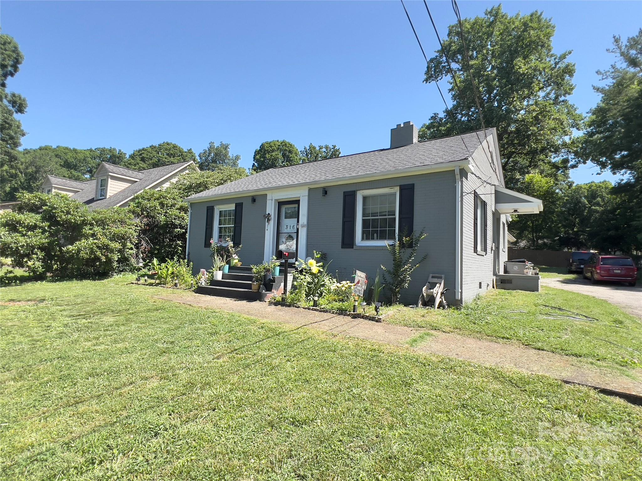 316 Sharon, Lenoir, NC. property listing photo