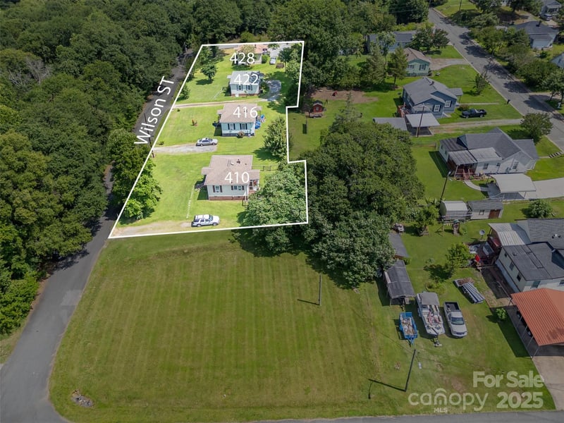 422 Wilson Street, Mount Holly, NC - 10 beds, 4,080 sqft - $1,000,000