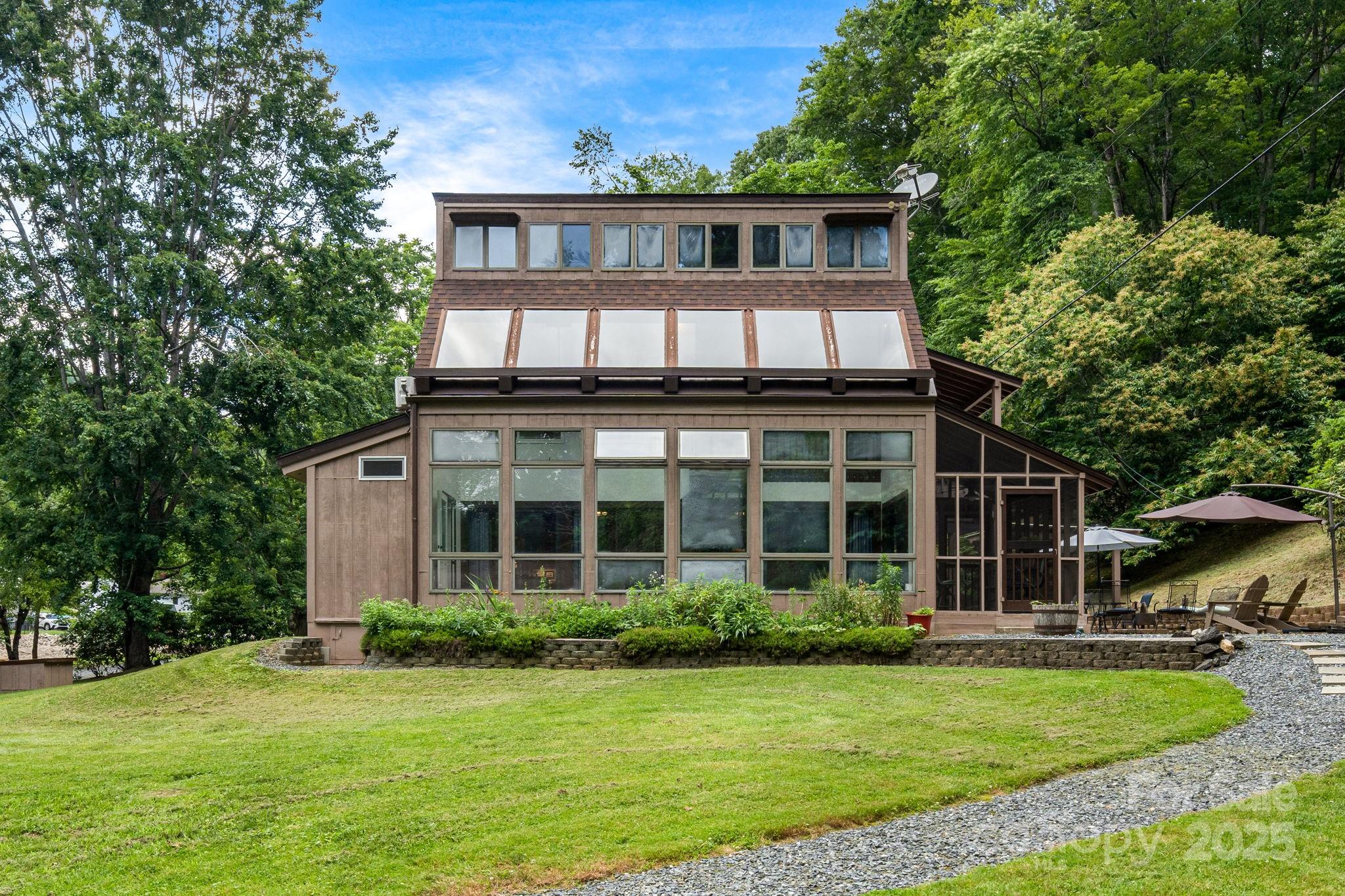 79 Creekside Lane, Spruce Pine, NC. property listing photo