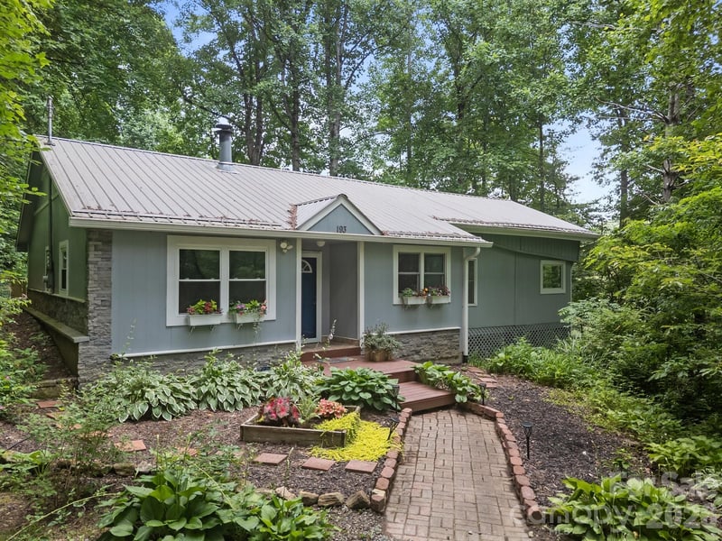 193 Timberside Drive, Mars Hill, NC - 2 beds, 1 bath, 1,448 sqft - $325,000