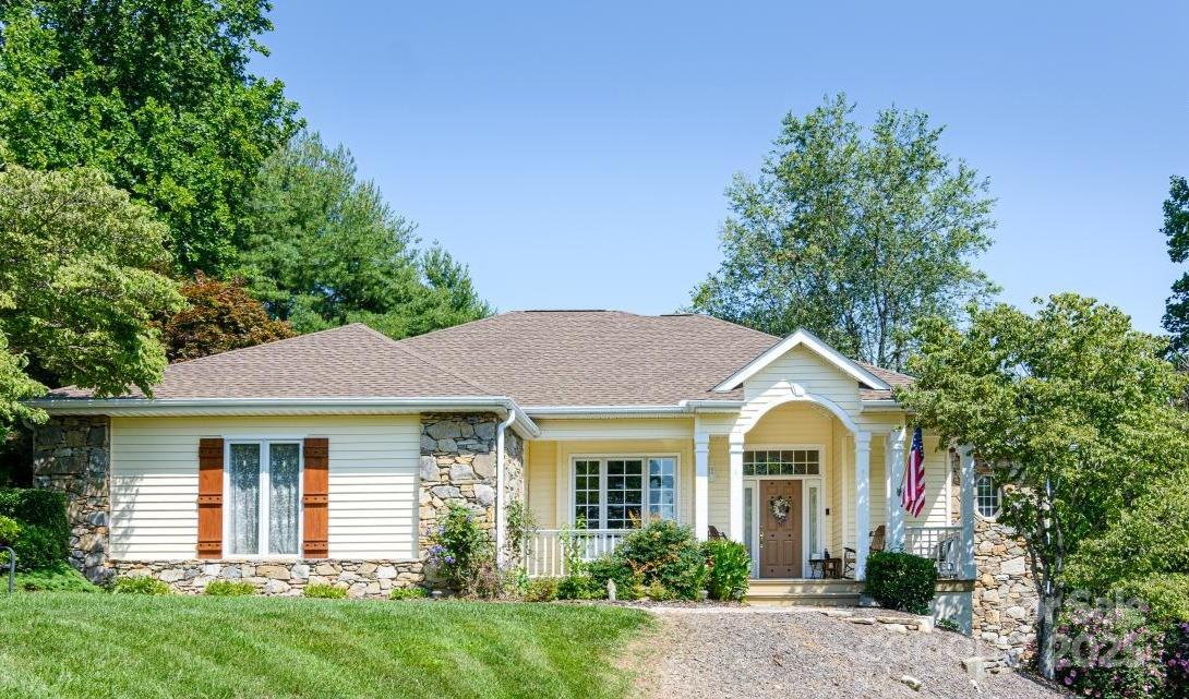 100 Bayberry Way, Hendersonville, NC. property listing photo