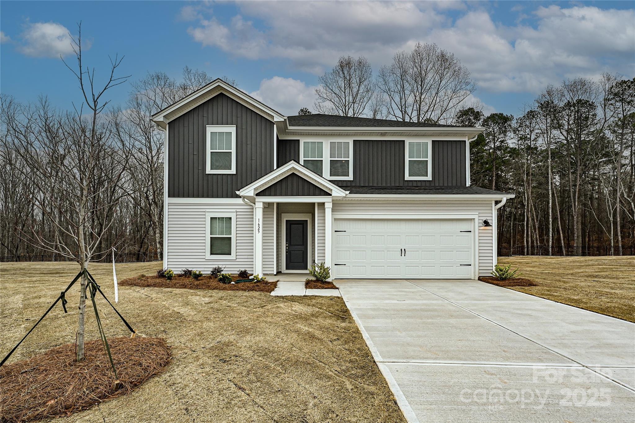 2130 Sunflower Circle, Newton, NC — property listing photo