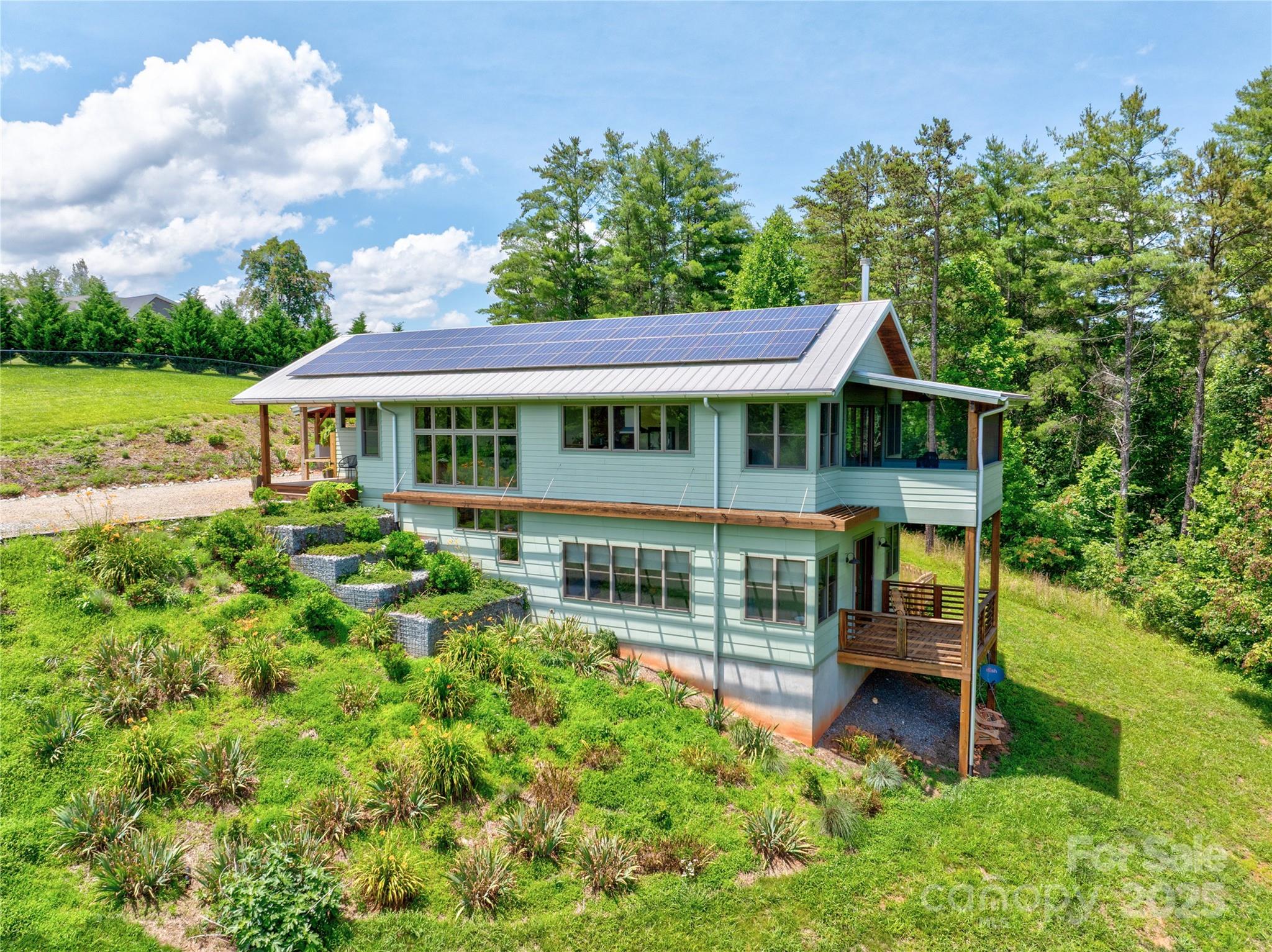 13 New Home Road, Marshall, NC. property listing photo