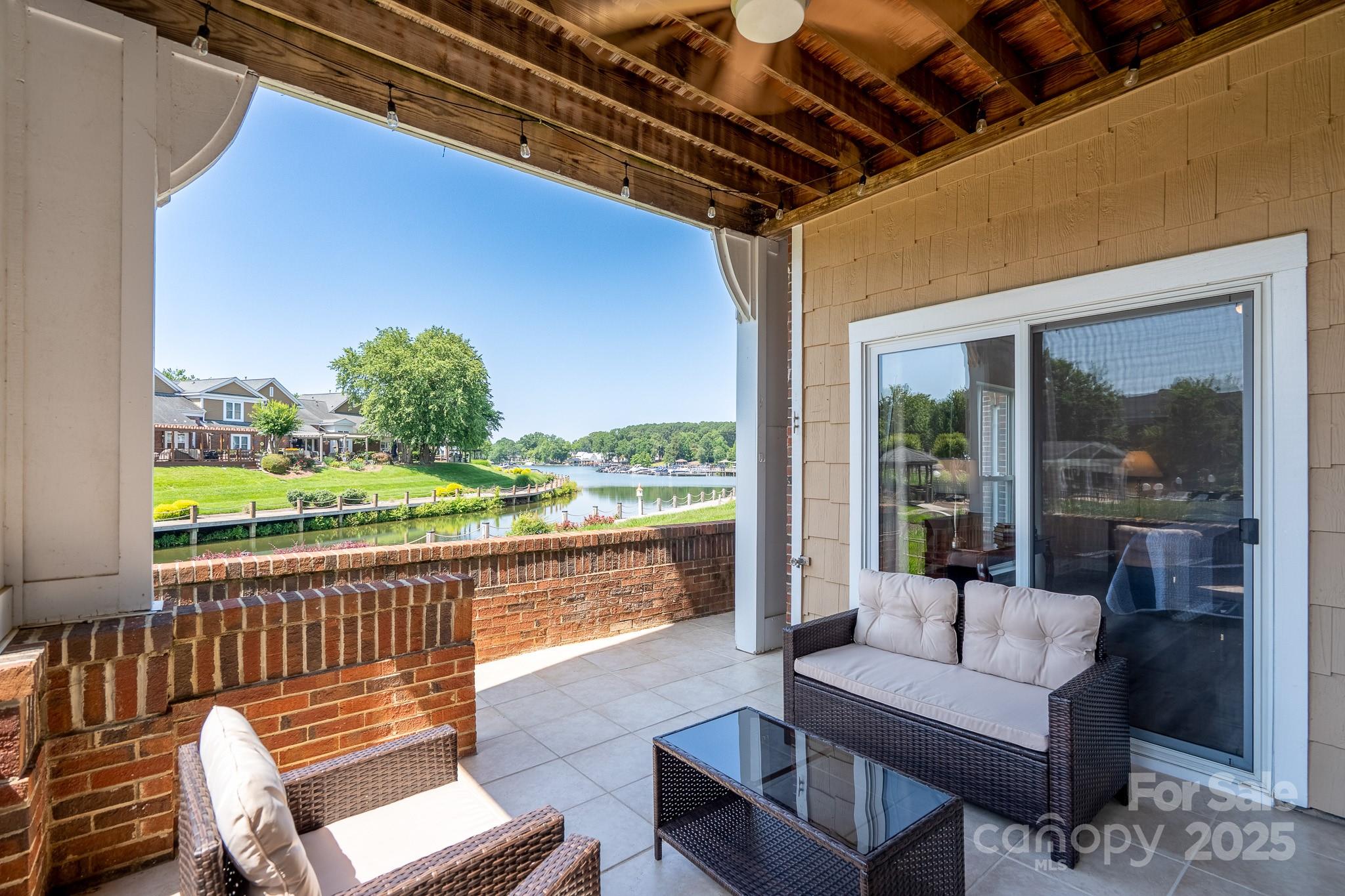 18511 Harborside, Cornelius, NC — property listing photo 1