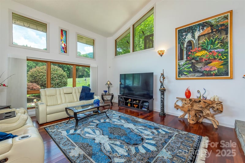 141 Courtland Court, Lake Lure, NC - 3 beds, 4 baths, 3,164 sqft - $839,000