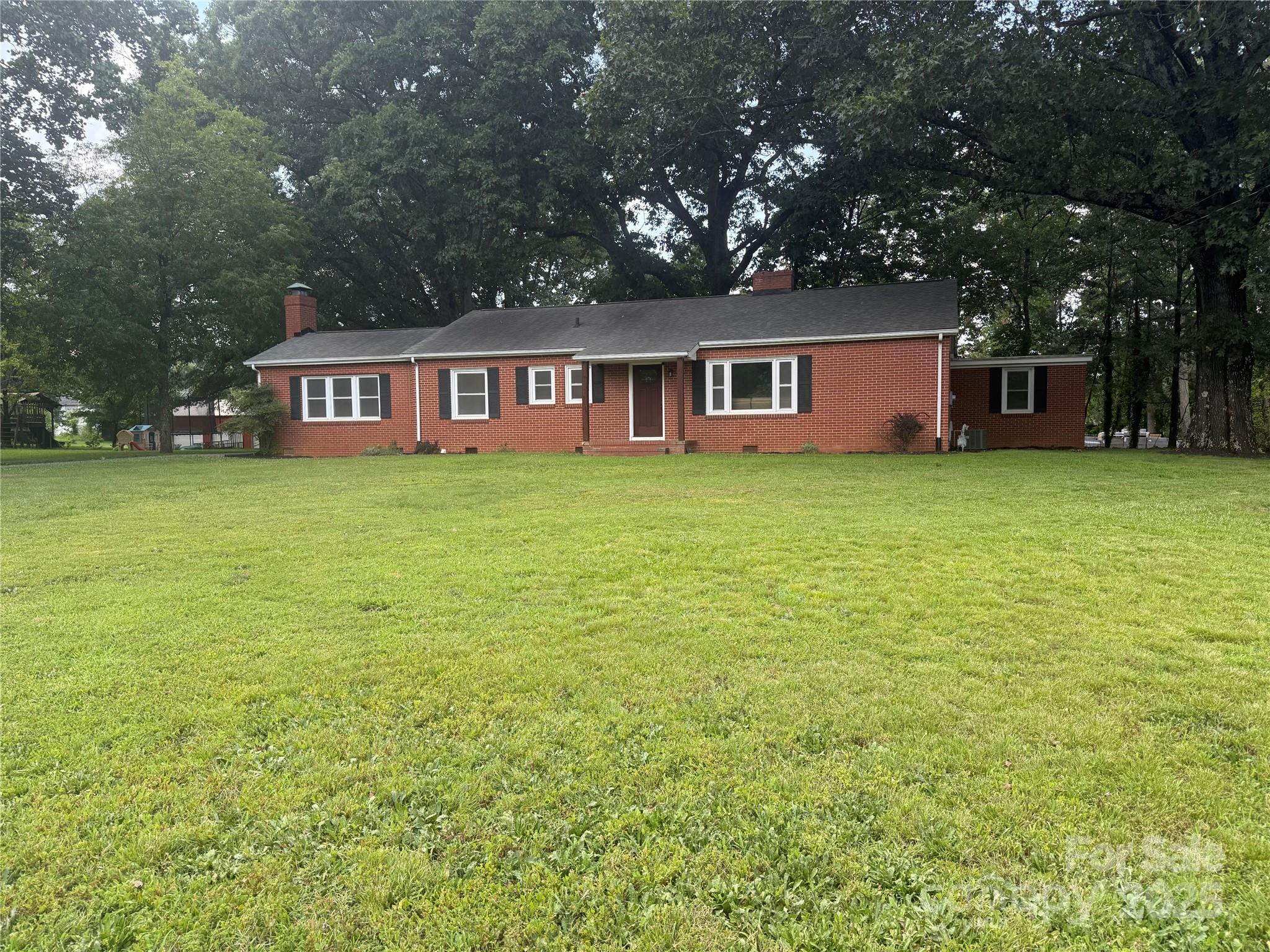 148 Barium, Statesville, NC. property listing photo