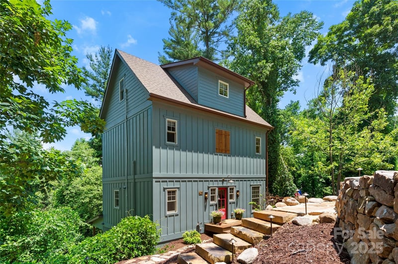 195 Jordan, Hendersonville, NC - 4 beds, 4 baths, 2,580 sqft - $688,500