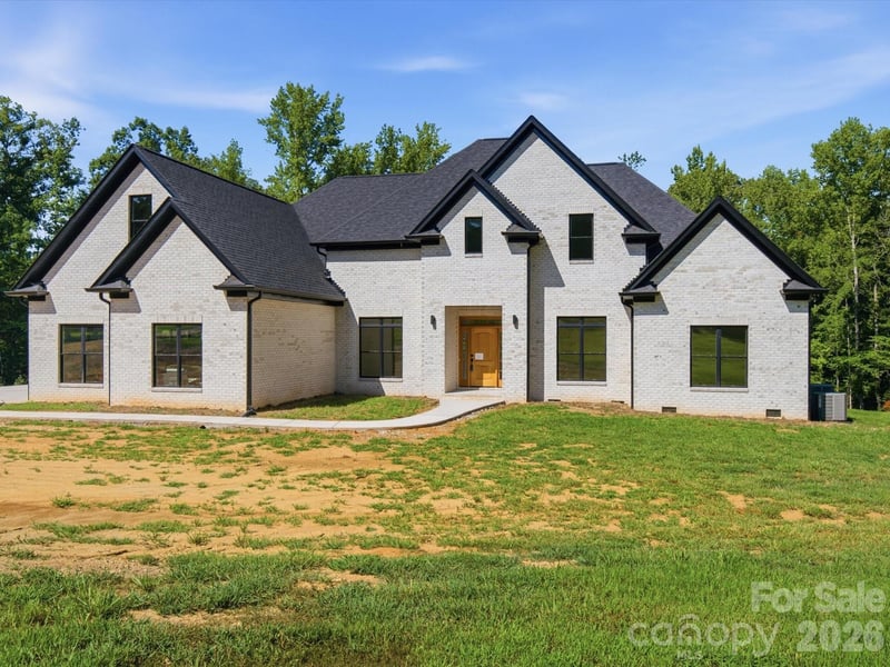 8018 Fairmont Drive, Waxhaw, NC - 5 beds, 4.5 baths, 5,317 sqft - $1,399,000