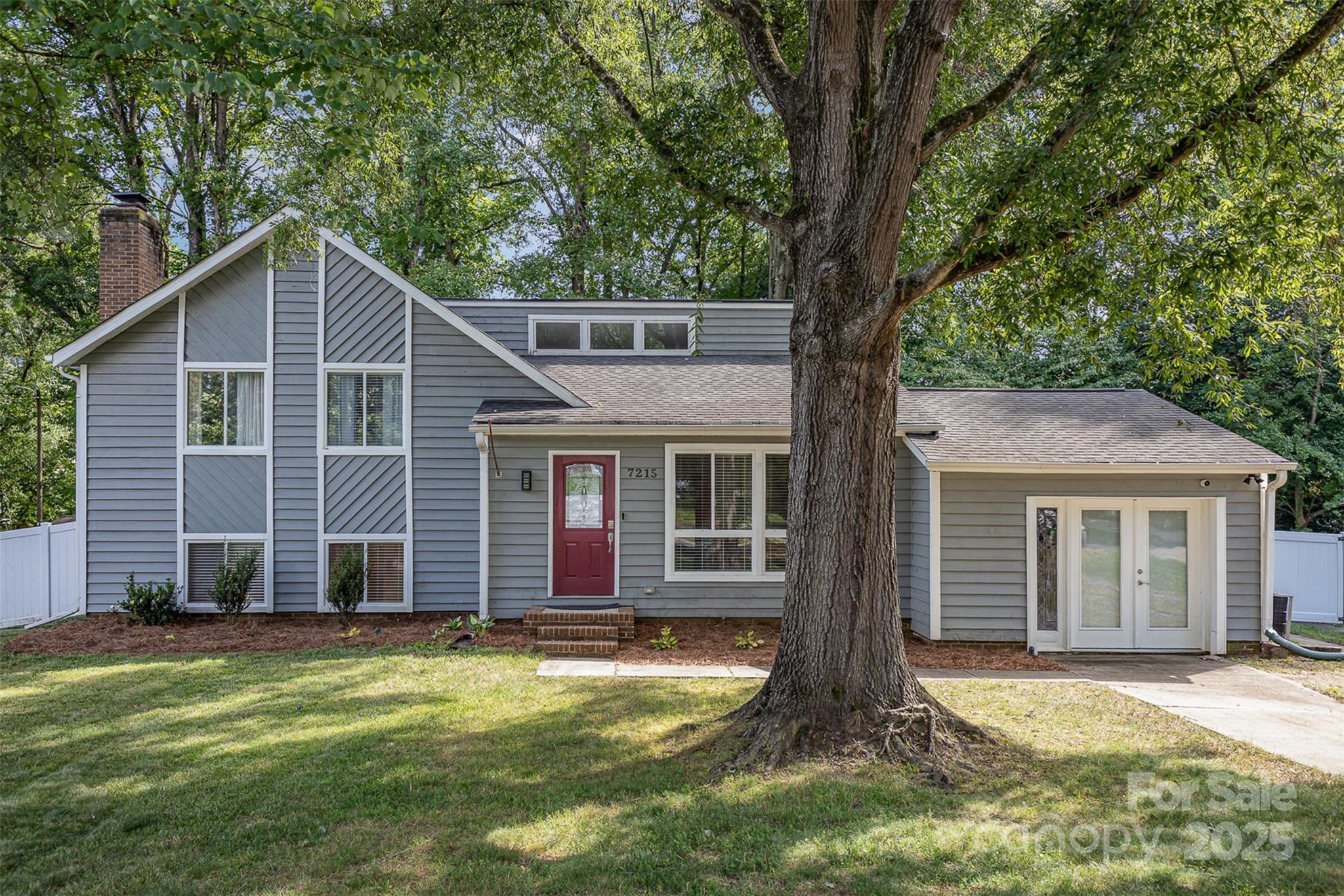 7215 Connan Lane, Charlotte, NC. property listing photo