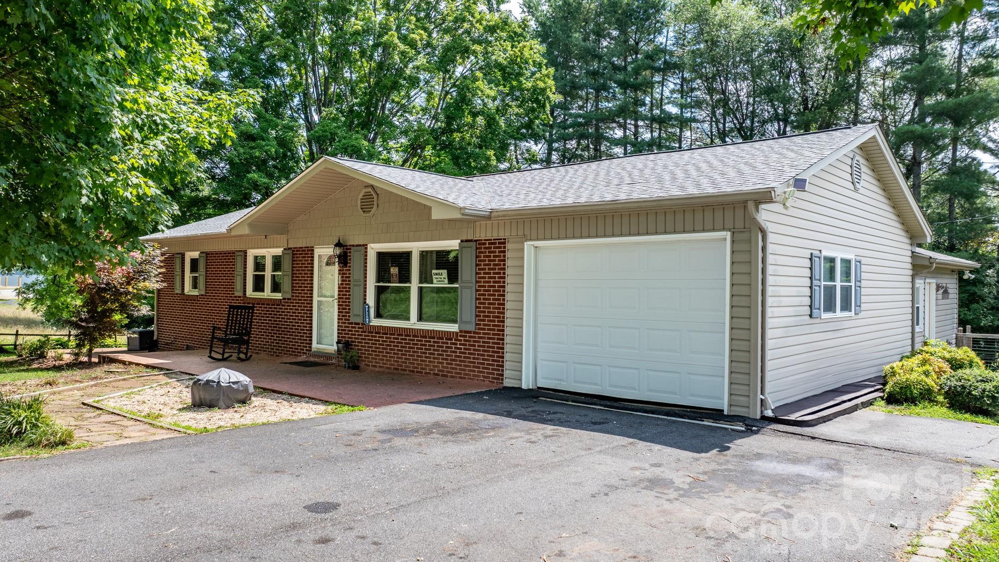 309 Sheldon Street, Hudson, NC. property listing photo