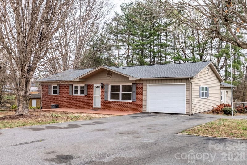 309 Sheldon Street, Hudson, NC - 4 beds, 2 baths, 1,780 sqft - $324,900