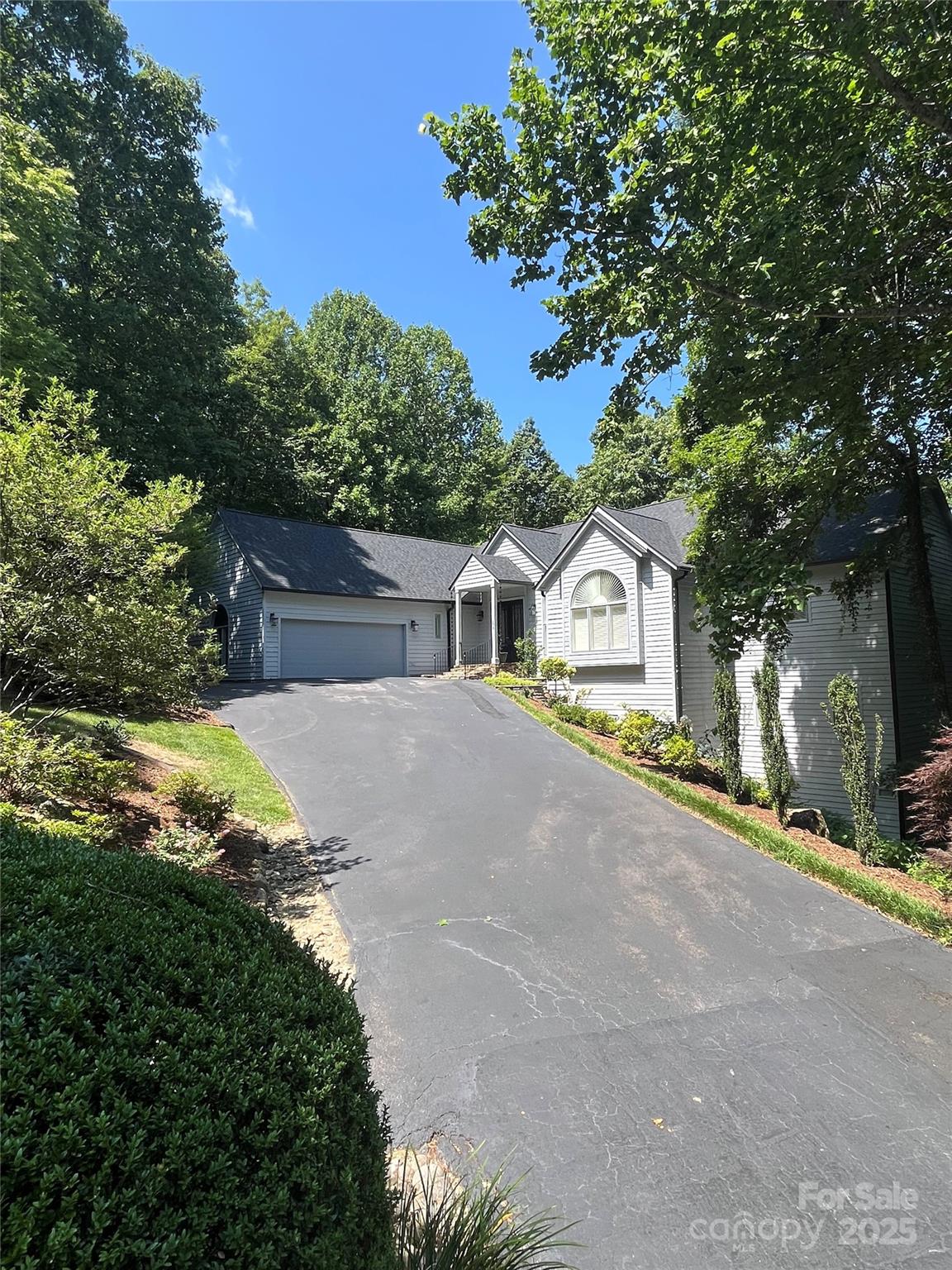 135 POPLAR Loop, Flat Rock, NC. property listing photo