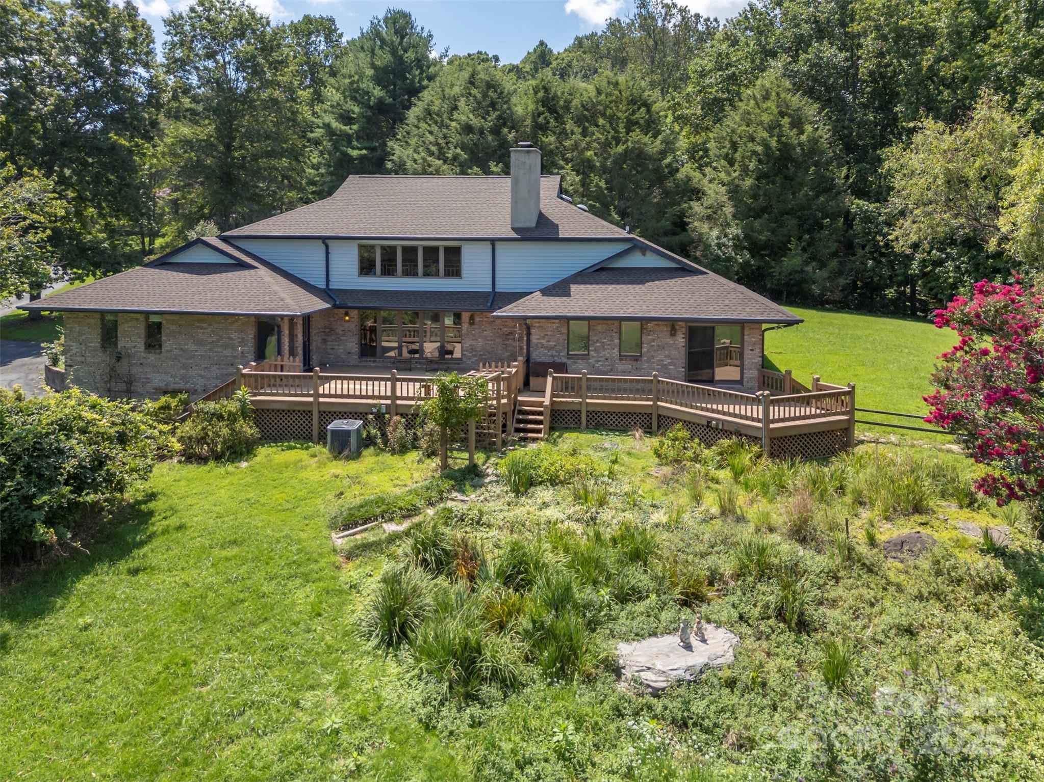 26 Canter, Horse Shoe, NC. property listing photo