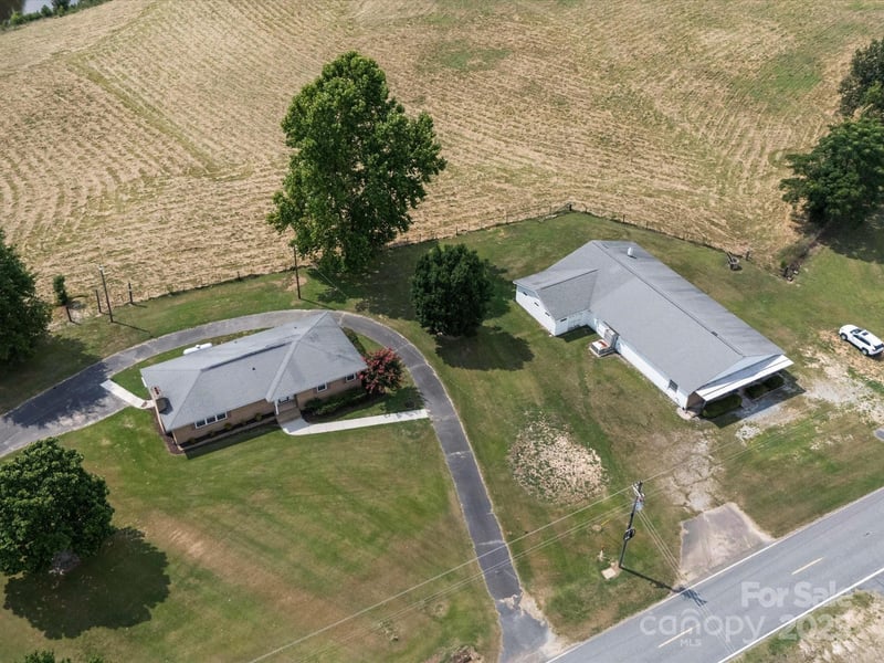 1497 White Store Road, Pageland, SC - 2 beds, 2 baths, 1,465 sqft - $750,000