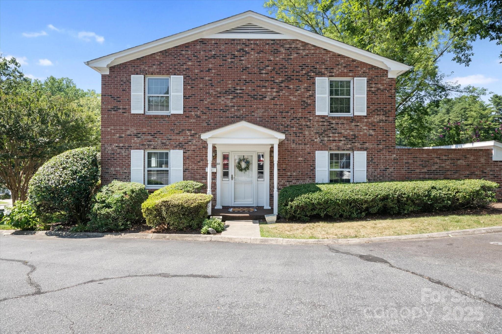 1409 Kensington B-8, Hendersonville, NC. property listing photo