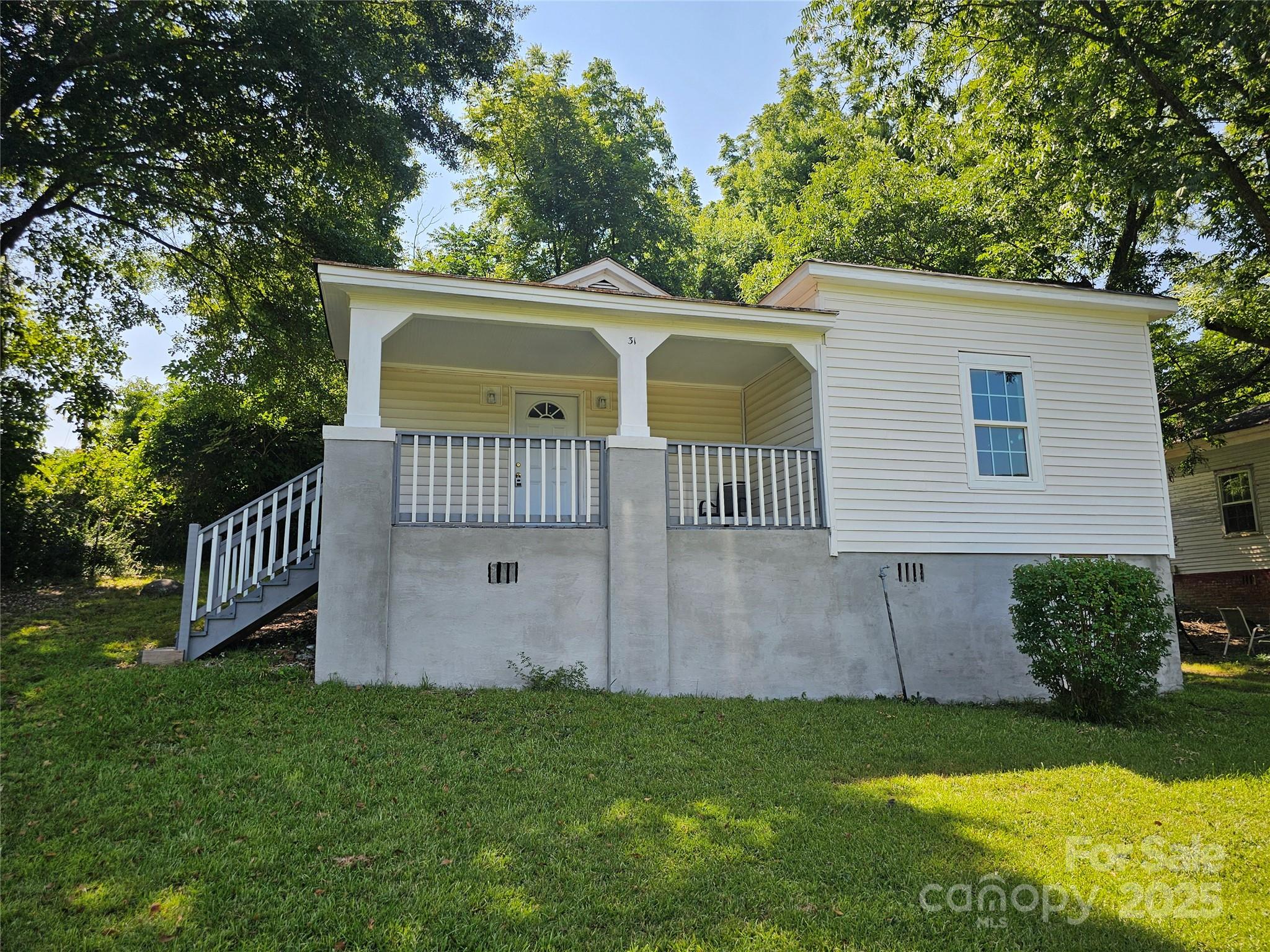 31 Poplar Street, Great Falls, SC. property listing photo