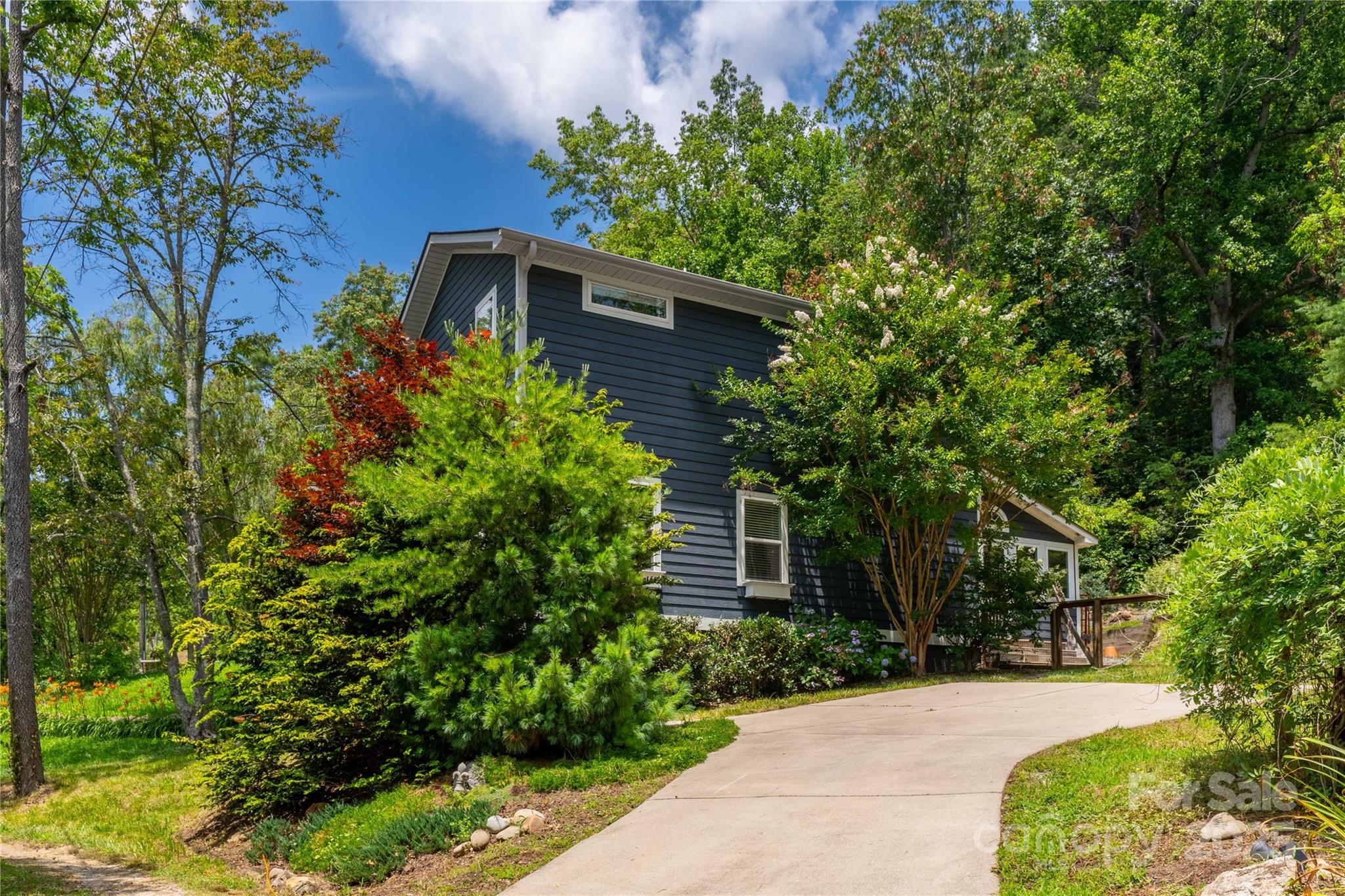 5 Koenig Way, Asheville, NC. property listing photo
