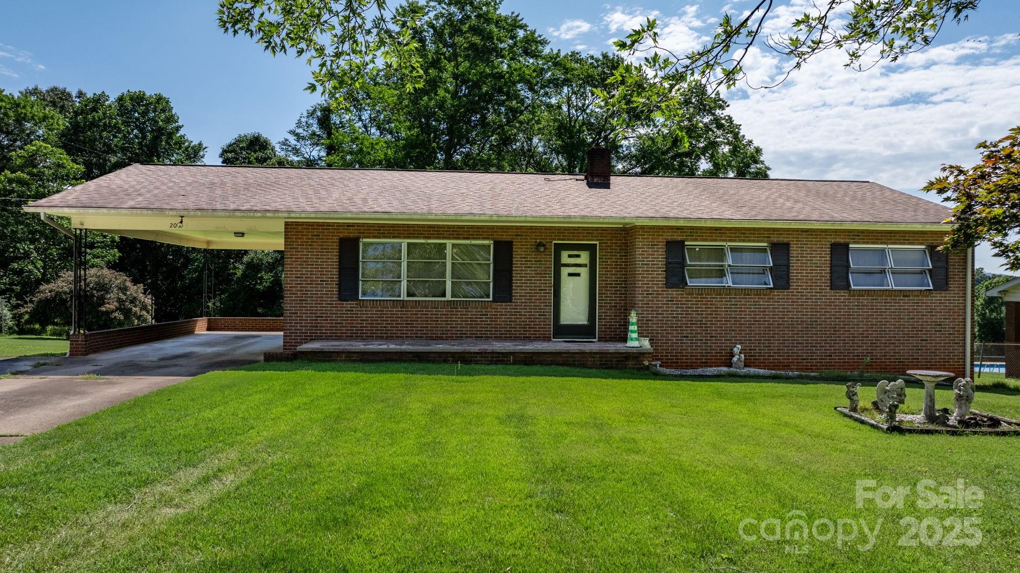 204 Whitley Road, Morganton, NC. property listing photo