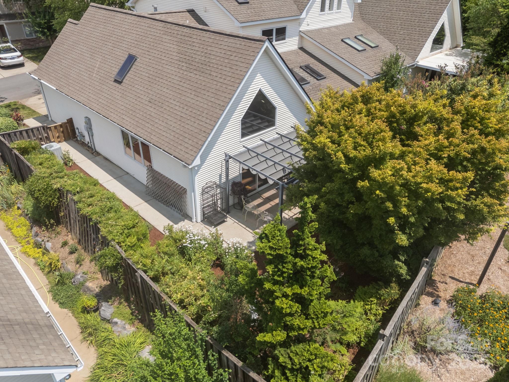 8 Beekeeper Trail, Swannanoa, NC. property listing photo