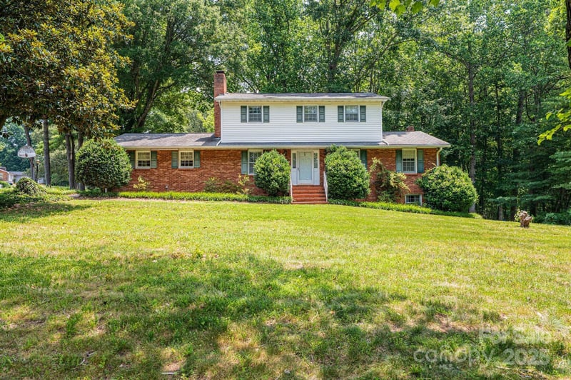 3781 Dover Street, Claremont, NC - 4 beds, 3 baths, 2,276 sqft - $409,000