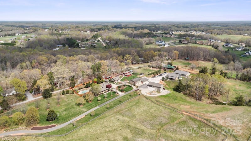 1620 London Road, Mooresville, NC - 4 beds, 3.5 baths, 2,597 sqft - $6,950,000
