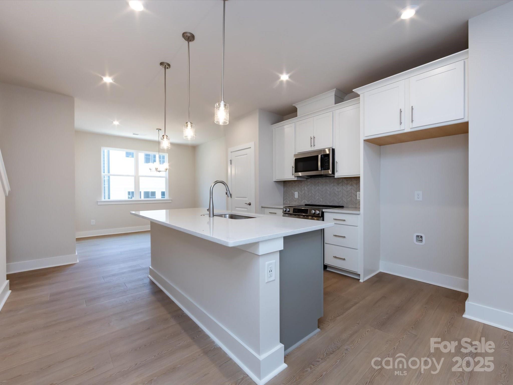 7008 Impulse Court, Charlotte, NC. property listing photo