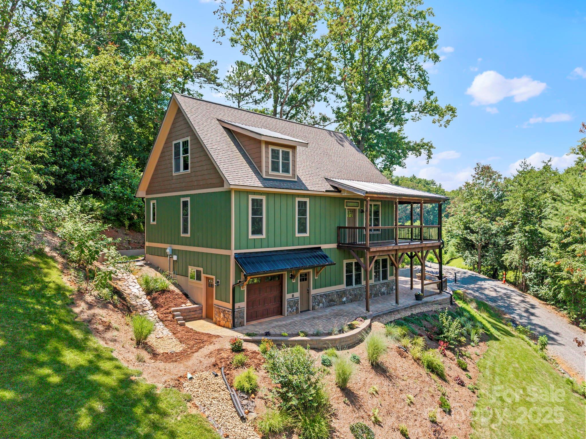211 Wimbledon, Leicester, NC. property listing photo