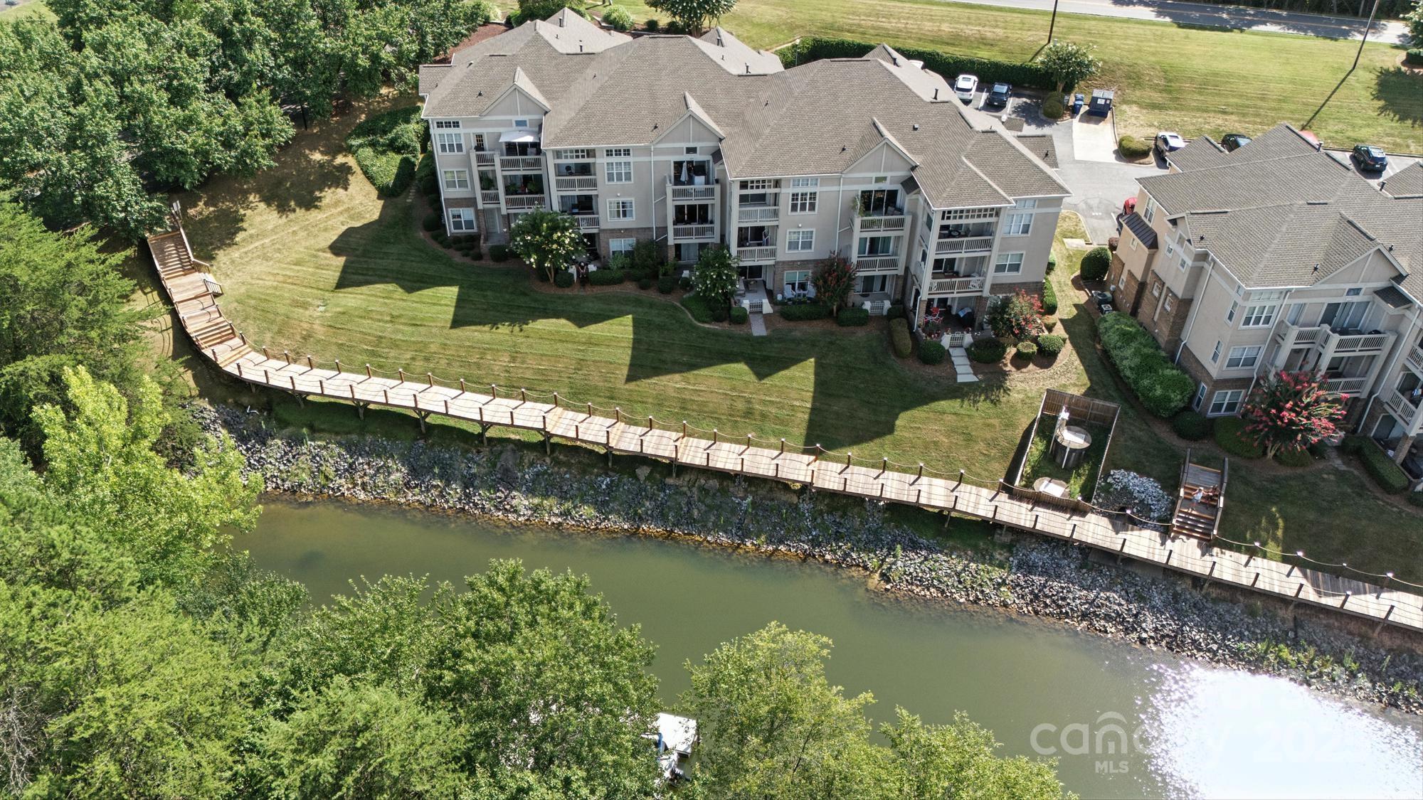 108 Pier 33 Drive Apt 409, Mooresville, NC. property listing photo