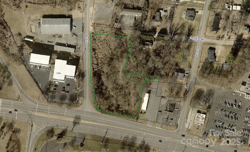 721 9th Street SW, Hickory, NC -  - $49,900