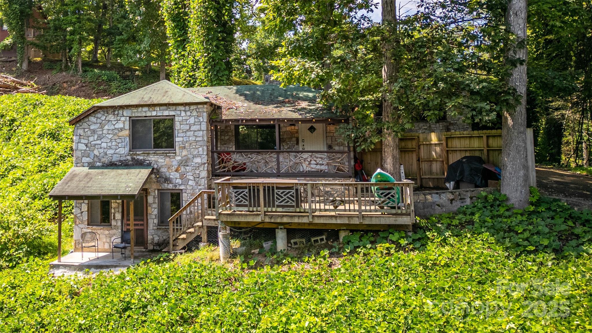 160 Observation Point, Bryson City, NC. property listing photo