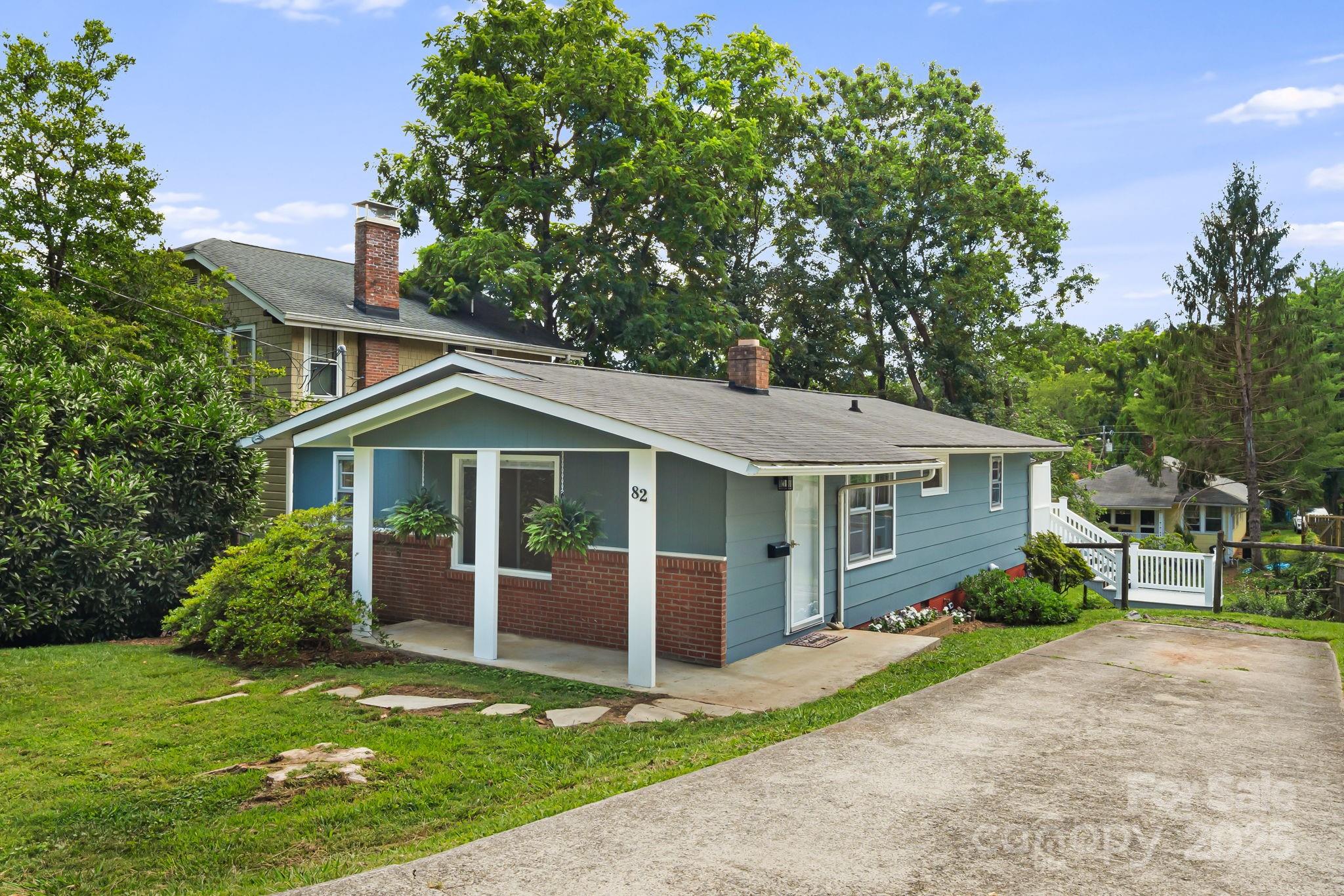 82 Maney Avenue, Asheville, NC. property listing photo