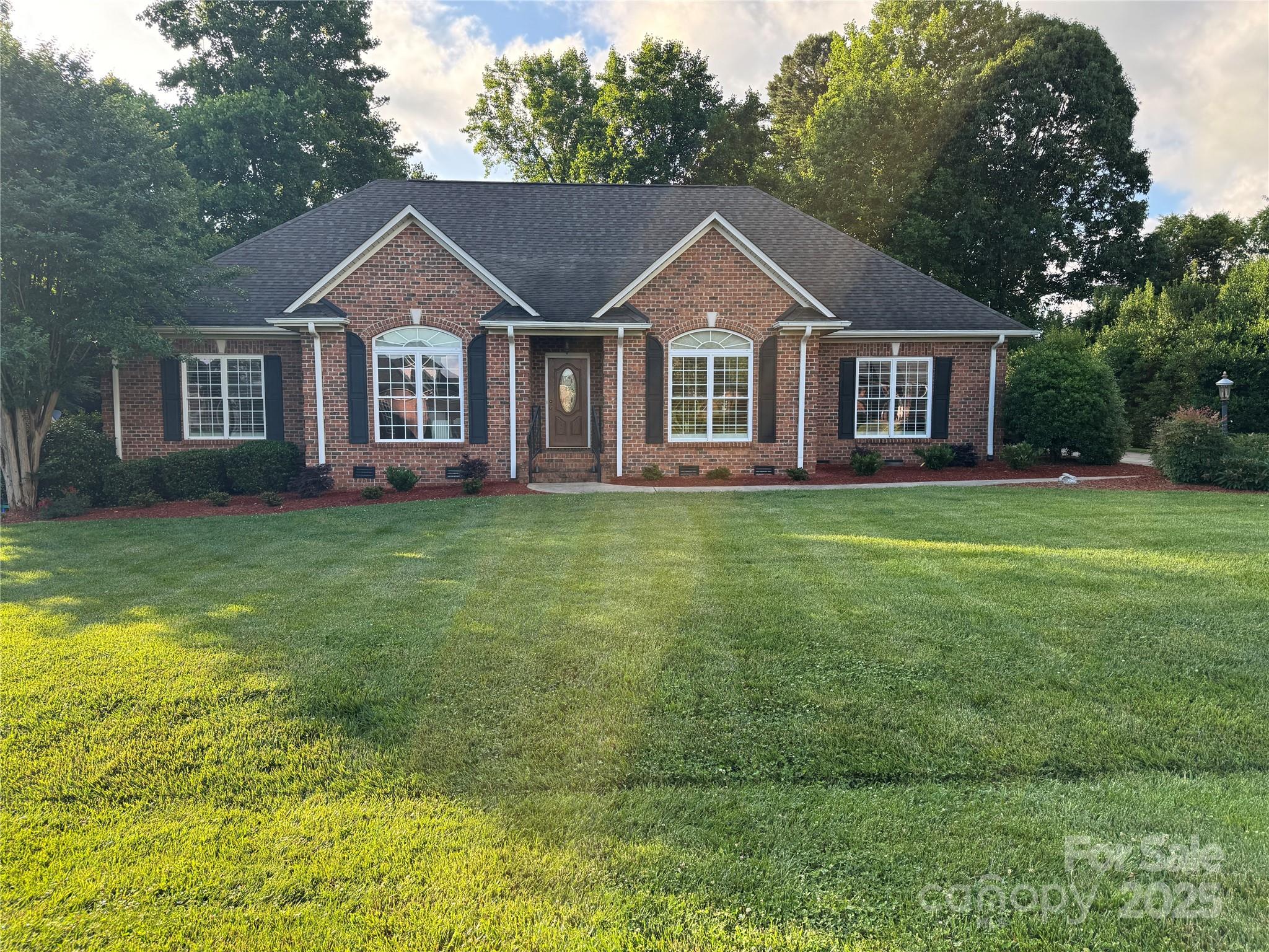 2911 Weatherfield Drive, Lincolnton, NC. property listing photo