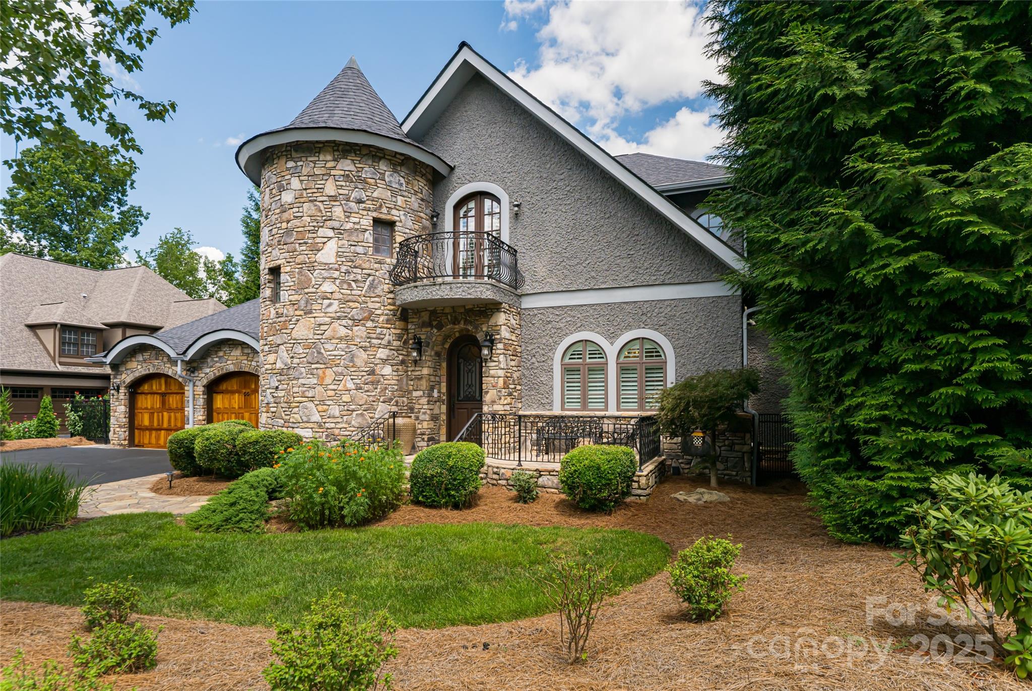 1006 Coves Pheasant, Biltmore Lake, NC. property listing photo