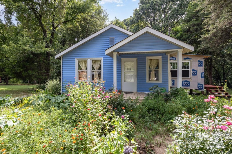 1110 Wall Street, Statesville, NC - 3 beds, 1 bath, 729 sqft - $140,000
