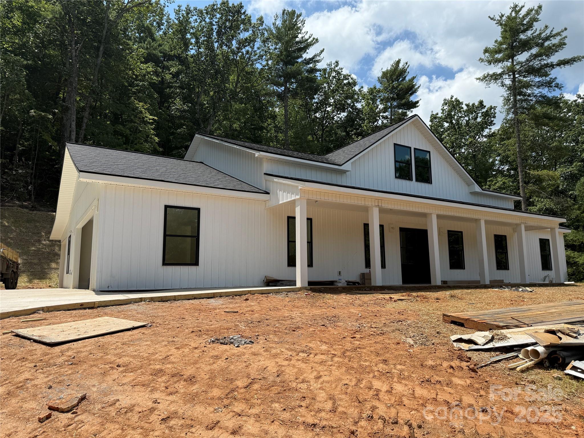 1721 Songbird Court SE, Lenoir, NC. property listing photo