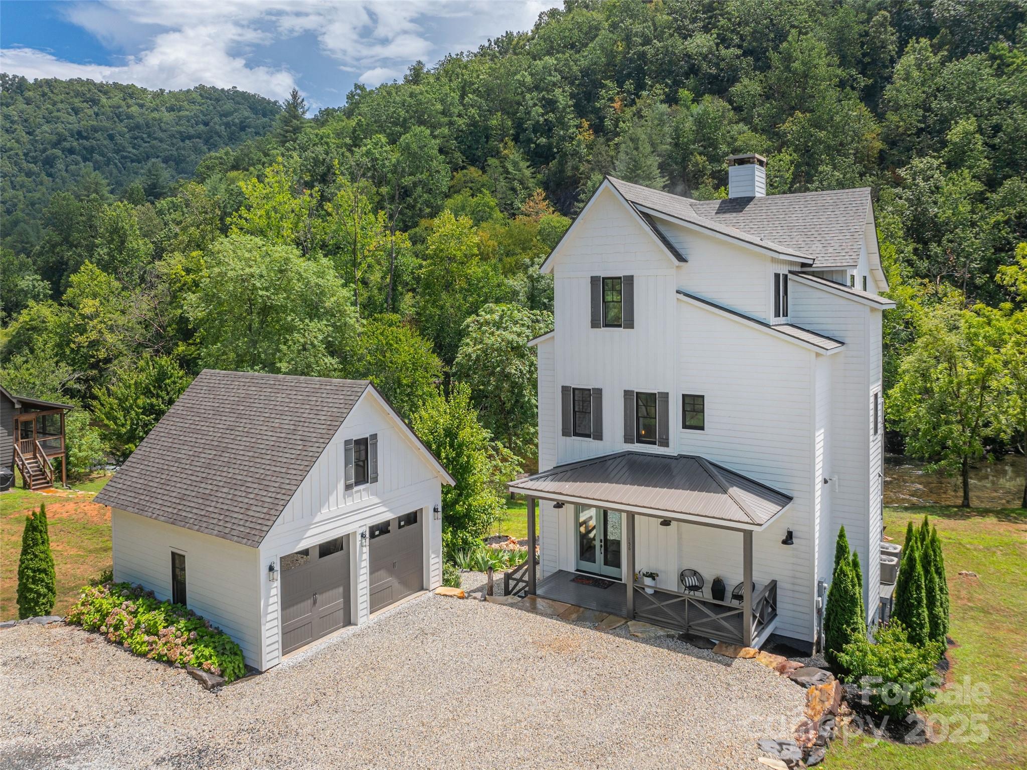 156 Grayling, Cullowhee, NC. property listing photo