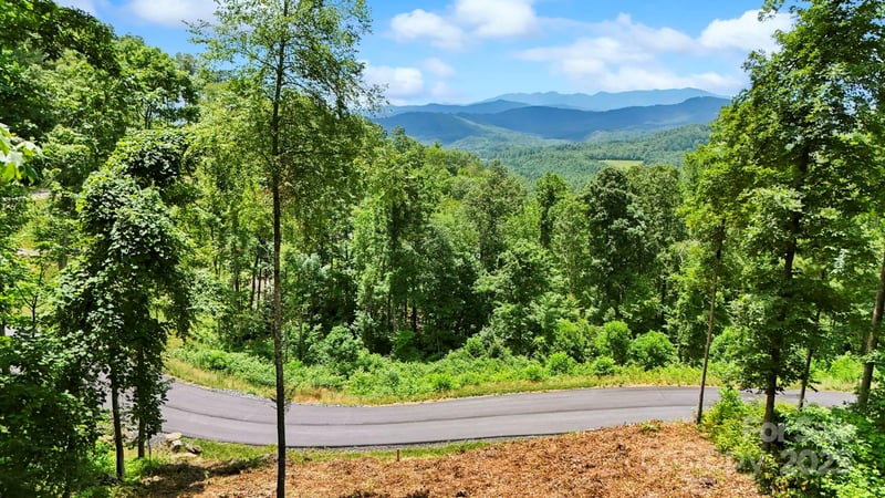 Lot 27 Summit View Parkway, Spruce Pine, NC -  - $160,000