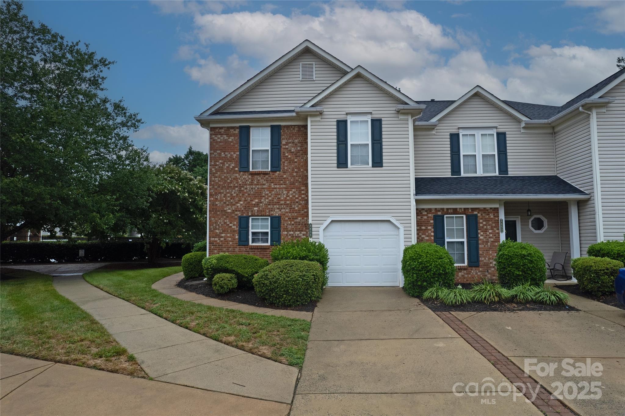 8856 Cinnabay Drive, Charlotte, NC. property listing photo